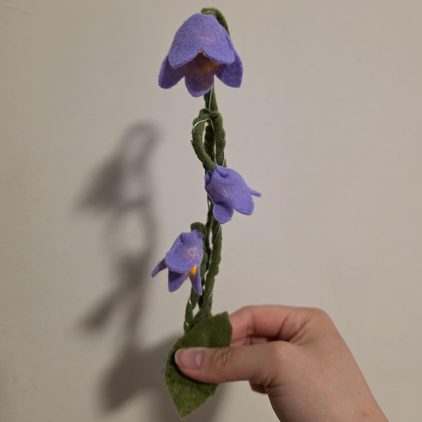 Lilly of the valley design that lights up